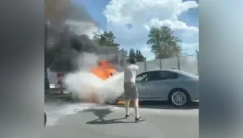 Автомобиль загорелся на Юго-Восточной хорде