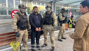 Водитель, дважды въехавший в людей в Новосибирске, задержан в Астане