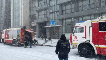 Пожар во дворе "Известия Hall" мог произойти из-за аварийной работы электросети &ndash; СМИ