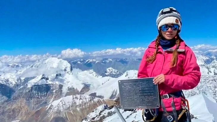 Член Федерации альпинизма Пиунова: Наговицину можно было убедить сползти до обелиска Член Федерации альпинизма Пиунова: Наговицину можно было убедить сползти до обелиска