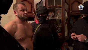 Супруга обвиняемого в подрыве автомобиля в Москве рассказала, зачем ее мужу столько оружия