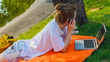 Экономист Ракша объяснил внимание Минэкономики к самозанятым увеличением их числа