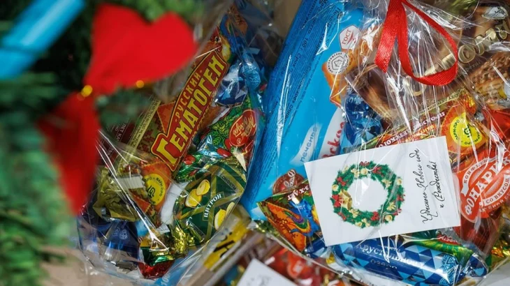 Свыше 300 тонн гумпомощи отправили добровольцы Западного округа в зону СВО Свыше 300 тонн гумпомощи отправили добровольцы Западного округа в зону СВО