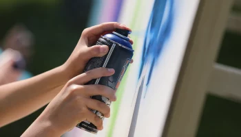 Московские школьники создадут эскизы граффити и арт-объектов