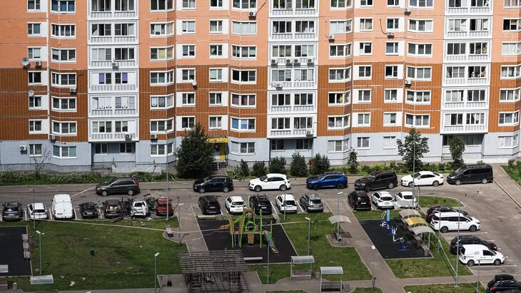 Подозреваемый в подрыве автомобиля в Москве мог приехать к месту преступления на такси Подозреваемый в подрыве автомобиля в Москве мог приехать к месту преступления на такси