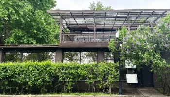 Город выставил на торги двухэтажное здание в Парке Горького