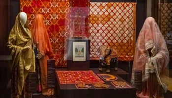 Москвичей приглашают посетить выставку об Индии в музее-заповеднике «Царицыно» Москвичей приглашают посетить выставку об Индии в музее-заповеднике «Царицыно»