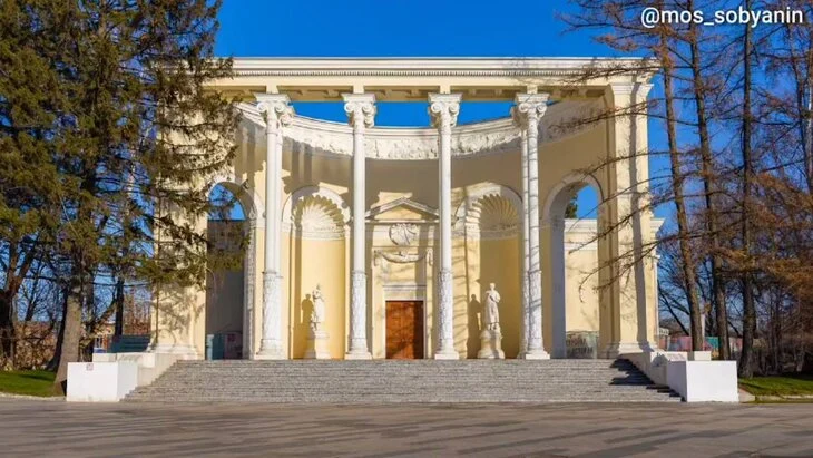 Собянин рассказал о возможностях нового коворкинг-центра НКО на ВДНХ