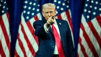 Трамп обвинил Эпштейна в попытке помешать ему победить на выборах в 2016 году