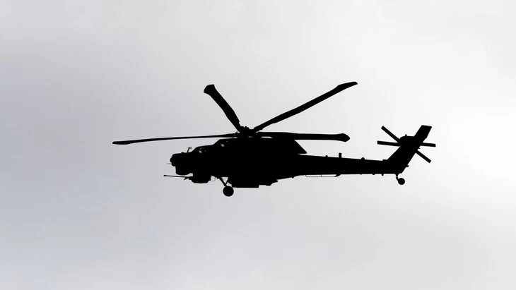 ТАСС: вертолет Ми-8 совершил жесткую посадку в Калининграде ТАСС: вертолет Ми-8 совершил жесткую посадку в Калининграде