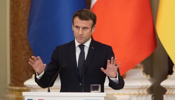 Bloomberg: Слова Макрона об отправке войск на Украину разозлили чиновников США