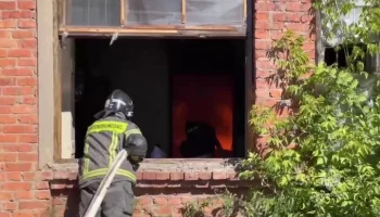 Открытое горение на крыше цеха в Химках ликвидировано