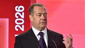 Медведев заявил, что был готов нажать на ядерную кнопку