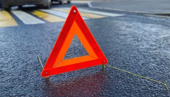 Движение по мосту Лужники в сторону центра перекрыто из-за возгорания автомобиля