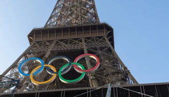 Турецкий стрелок Юсуф Дикеч выступил на ОИ без экипировки и стал популярен