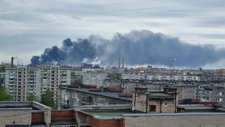 Цех "Северстали" загорелся в Череповце Цех "Северстали" загорелся в Череповце