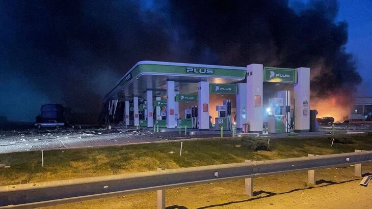 Электроснабжение восстановили после взрыва на АЗС в пригороде Махачкалы Электроснабжение восстановили после взрыва на АЗС в пригороде Махачкалы
