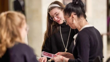 Театры Москвы успешно адаптировались к новым правилам продажи билетов