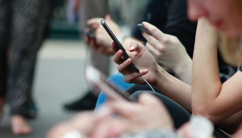 Москвичам предложили оценить благоустройство территории у Южного речного вокзала