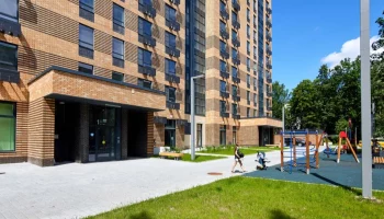 Почти 5 тысяч семей получили помощь при переезде по реновации с начала года