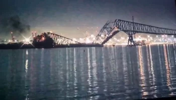 Около 7 человек могут находиться в воде после обрушения моста в Балтиморе