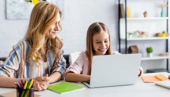 Собянин: 11 лет исполнилось "Электронному дневнику" МЭШ