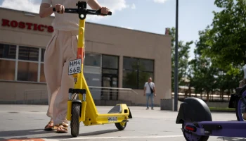 Составлен портрет типичного водителя электросамоката в Москве