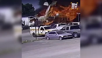 Легкомоторный самолет разбился в США, два человека погибли