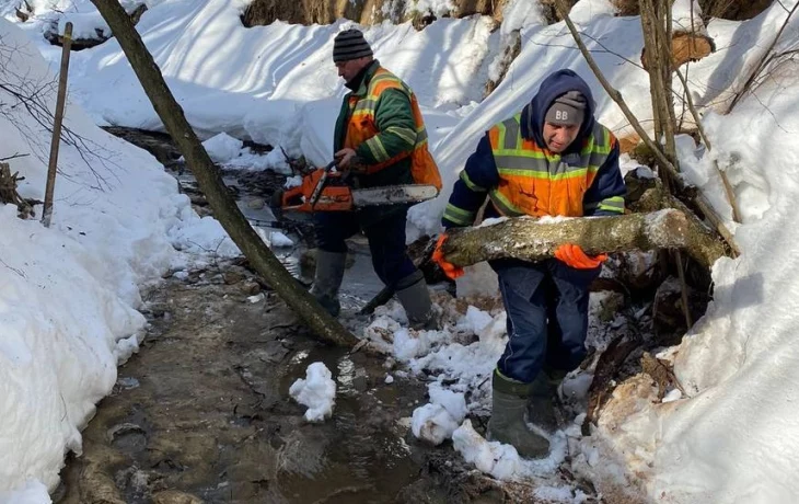 Русла малых рек и ручьев столицы подготовят к пропуску весеннего половодья Русла малых рек и ручьев столицы подготовят к пропуску весеннего половодья