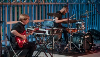 Песни победителей проекта "Музыка в парках" начали транслировать в Москве