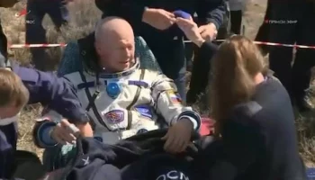 Опубликованы первые кадры с экипажем вернувшегося с МКС &laquo;Союза МС-24&raquo;