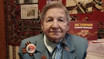 Сотрудники ОЭЗ &laquo;Технополис &laquo;Москва&raquo; навестили ветерана АЗЛК Анну Панкратову