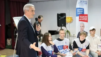 Депутат Госдумы Евгений Нифантьев рассказал столичным активистам о важности командной работы