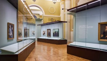 Андрей Кончаловский высоко оценил выставку "Образ Москвы в русском искусстве"