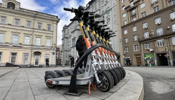 Сезон проката электросамокатов и велосипедов начался в Москве