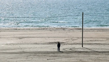 Пятно нефтепродуктов замечено в 11 км от берега Анапы