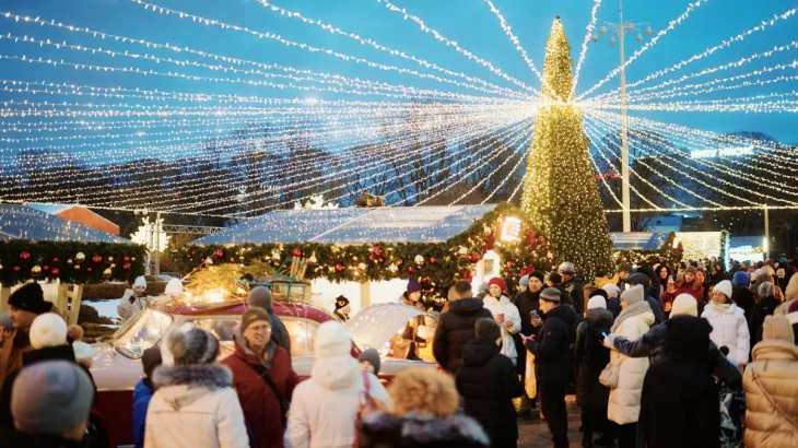 Сергунина пригласила москвичей и туристов на новогоднюю программу культурных площадок Сергунина пригласила москвичей и туристов на новогоднюю программу культурных площадок