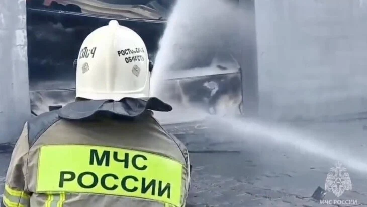 Открытое горение на складе Ростова-на-Дону ликвидировано