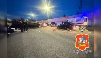 Пострадавших в ДТП на трассе М-12 эвакуируют в больницы Подмосковья