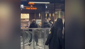 Пострадавший при стрельбе в ТЦ "Красный кит" в Мытищах находится в больнице