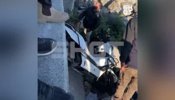 SHOT: мотоциклистка влетела в толпу туристок из России в Стамбуле