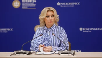 Захарова: Вашингтон не уведомил Москву о задержании журналистов РФ в аэропорту