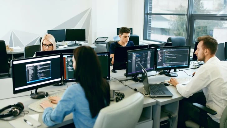 Решетников спрогнозировал сохранение низких показателей безработицы еще на 3 года Решетников спрогнозировал сохранение низких показателей безработицы еще на 3 года
