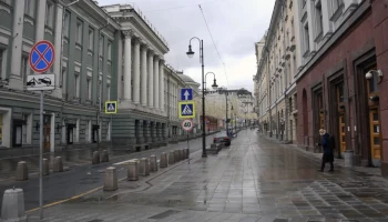 Исторические скульптуры здания на Большой Дмитровке хотят восстановить