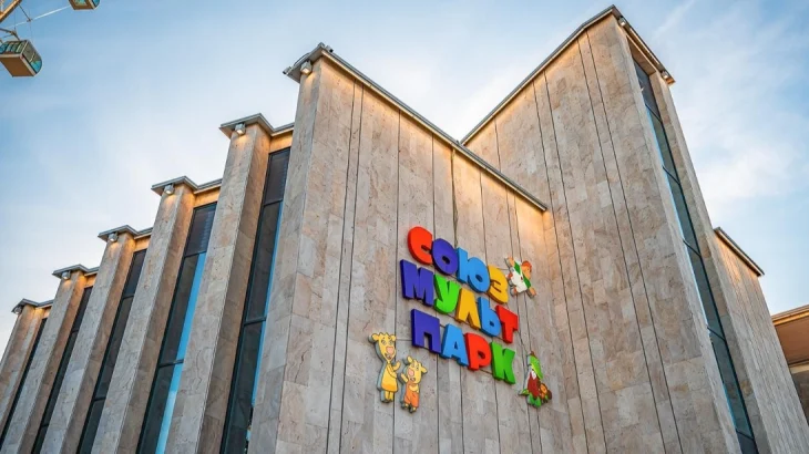 Жителей и гостей Москвы приглашают на экскурсии по местам съемок фильмов Жителей и гостей Москвы приглашают на экскурсии по местам съемок фильмов