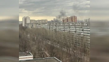 Пожар произошел в гаражном кооперативе на севере Москвы