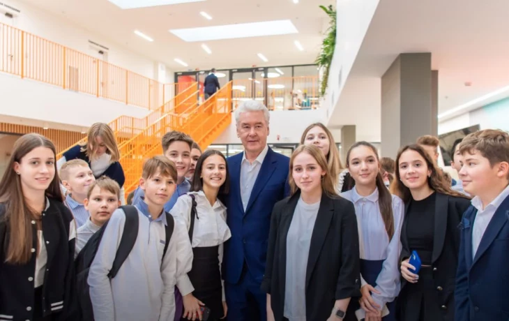Собянин: Около 100 школ будет построено в Москве в ближайшие три года Собянин: Около 100 школ будет построено в Москве в ближайшие три года