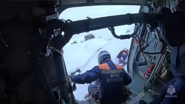 Спасатели нашли тело лыжника, попавшего под лавину в горах Сочи Спасатели нашли тело лыжника, попавшего под лавину в горах Сочи