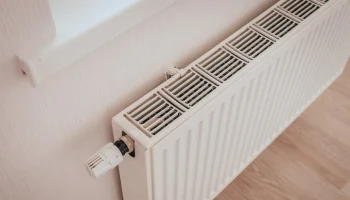 Температуру в батареях повысили из-за похолодания в Москве