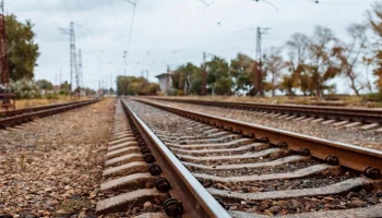 Поезд Уренгой &ndash; Москва столкнулся с грузовиком в Пермском крае